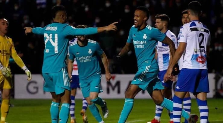 אדר מיליטאו ומריאנו חוגגים. בספרד לא התרשמו