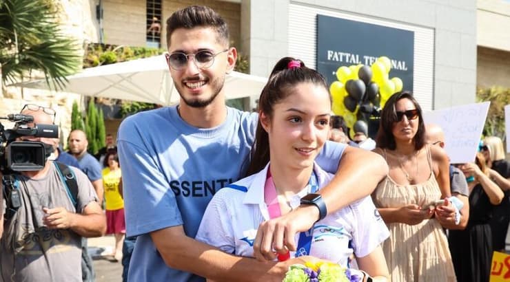 אבישג סמברג ונמרוד קרביצקי