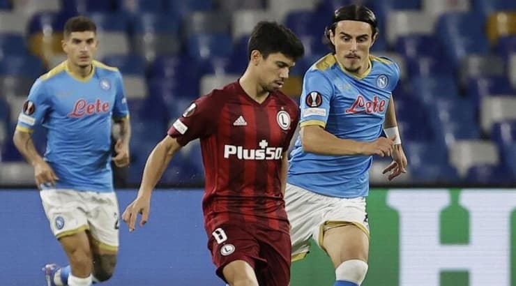 אנדרה מרטינס עם הכדור