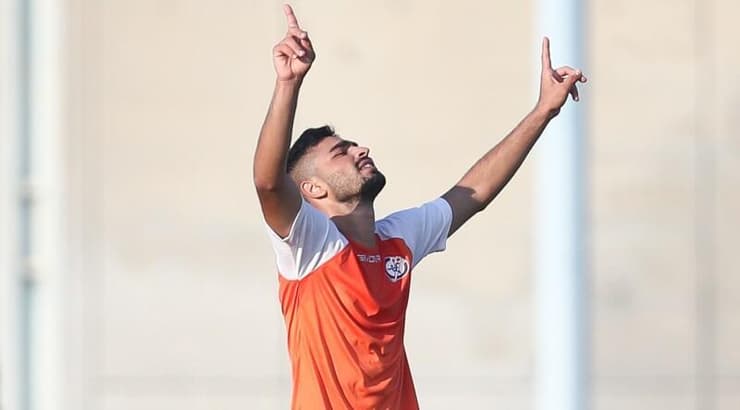 דן כדורי חוגג (רדאד ג'בארה) דן כדורי חוגג