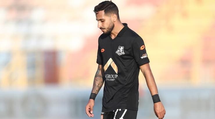 אלמוג בוזגלו (רדאד ג'בארה) אלמוג בוזגלו