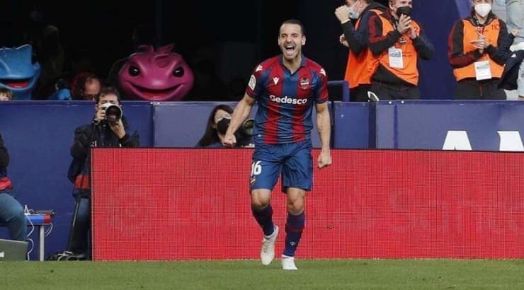 רוברטו סולדאדו חוגג (La Liga) רוברטו סולדאדו חוגג