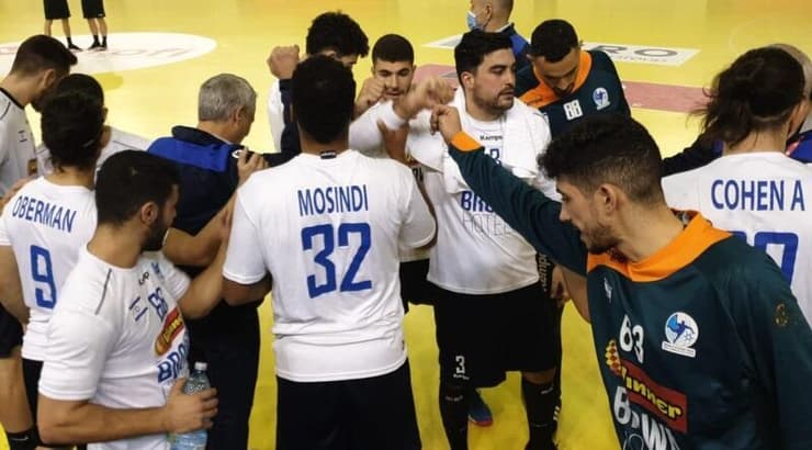 נבחרת ישראל היום לפני פתיחת המשחק מול מולדובה