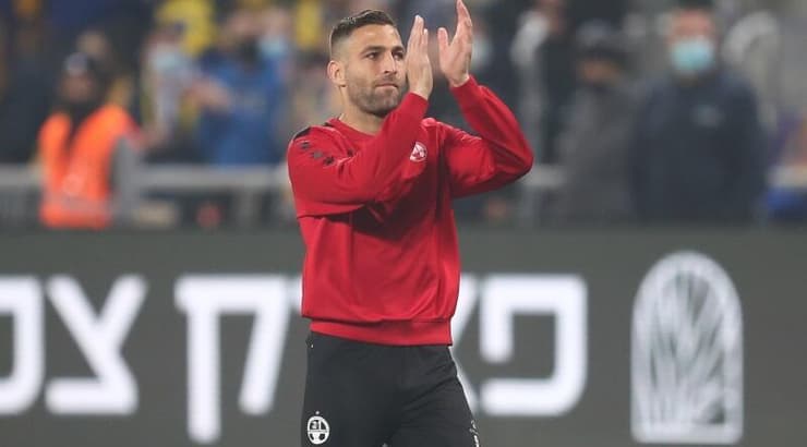 איתי שכטר מודה לאוהדי מכבי ת"א שמעודדים אותו