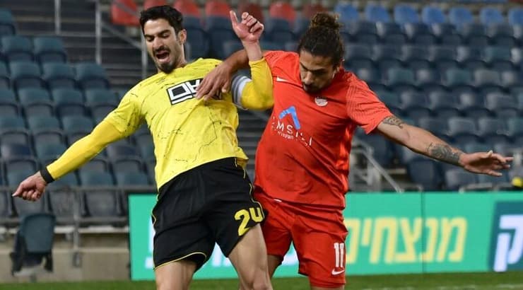 אופיר קריאף מול קני סייף