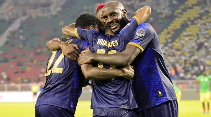 קייפ ורדה חוגגת (רויטרס) קייפ ורדה חוגגת