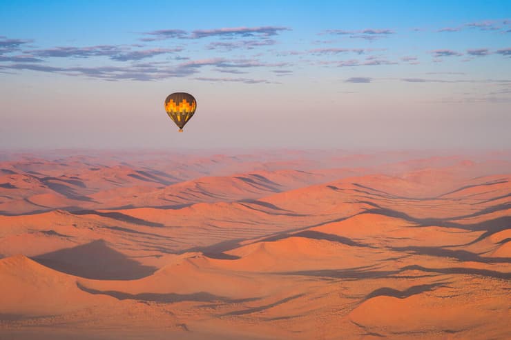 כדור פורח במדבר נמיב (Namib Desert), נמיביה