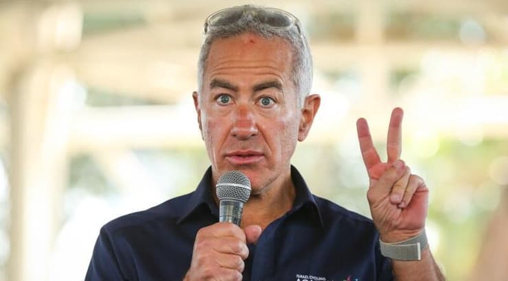 סילבן אדאמס