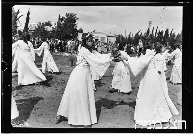 חגיגות ט"ו בשבט בדרום תל אביב, 1937