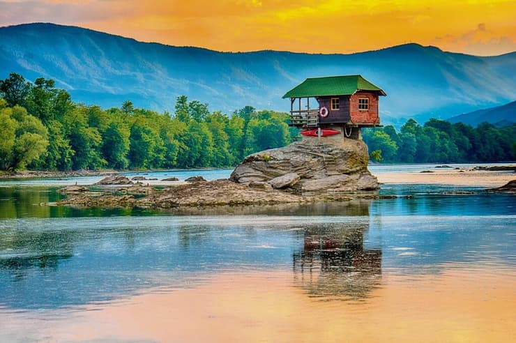 Drina River Home