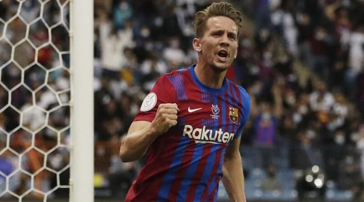 לוק דה יונג חוגג (רויטרס) לוק דה יונג חוגג