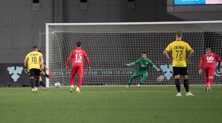 הפנדל של איגור זלאטנוביץ' (נעם מורנו) הפנדל של איגור זלאטנוביץ'