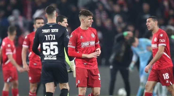 שחקני הפועל באר שבע מאוכזבים (רדאד ג'בארה) שחקני הפועל באר שבע מאוכזבים