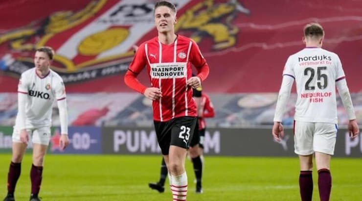 ג'וי וירמן חוגג (הטוויטר הרשמי של פ.ס.וו איינדהובן) ג'וי וירמן חוגג