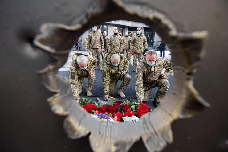 אוקראינה טקס ל חיילים נופלים כולל אלה שנהרגו מול המורדים ה פרו רוסים