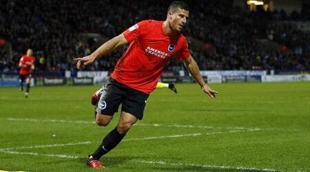 תומר חמד חוגג במדי ברייטון (רויטרס) תומר חמד חוגג במדי ברייטון