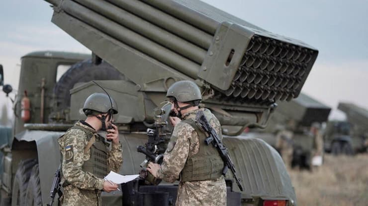 כוחות צבא אוקראינה תרגיל מתיחות עם רוסיה
