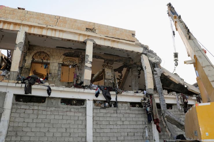 הפצצה ב סעדה תימן כלא בשליטת המורדים החות'ים