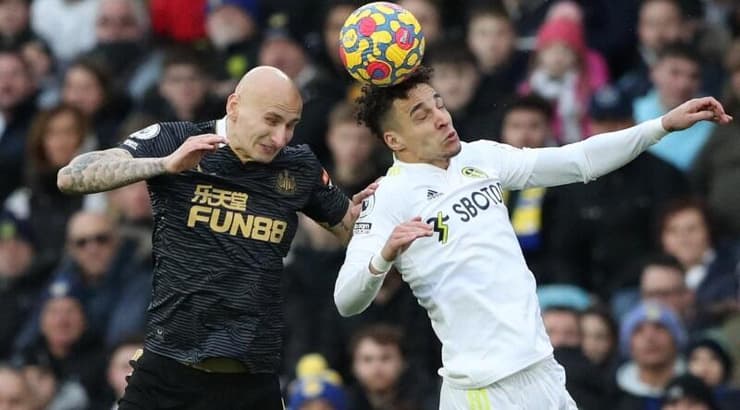 שלבי ורודריגו במאבק (רויטרס) שלבי ורודריגו במאבק