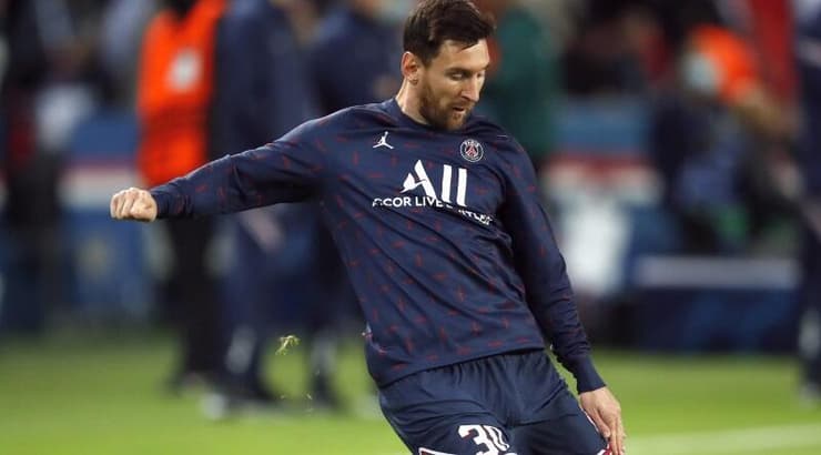 ליאו מסי בחימום (רויטרס) ליאו מסי בחימום