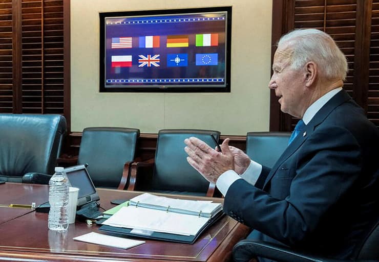נשיא ארה"ב ג'ו ביידן ועידה עם מנהיגי אירופה ו נאט"ו על רוסיה אוקראינה
