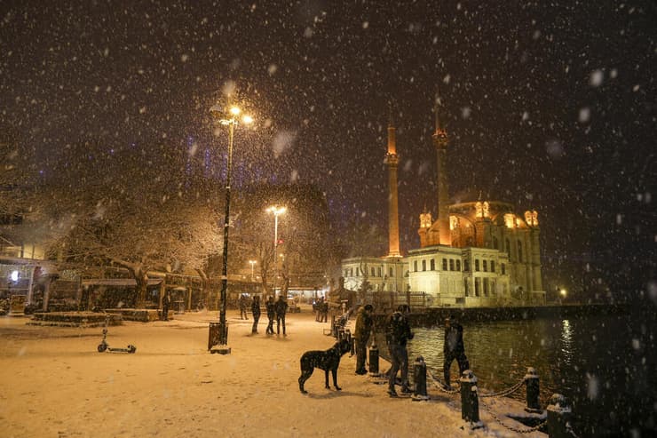 טורקיה איסטנבול משחקים ב שלג סופה אלפיס