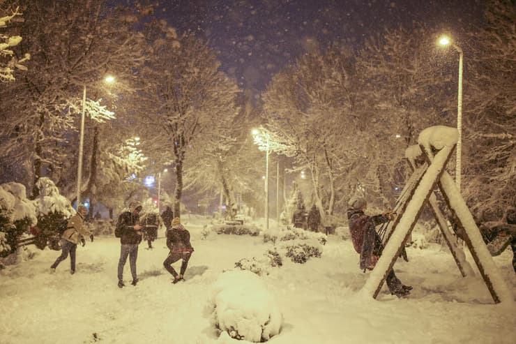 טורקיה איסטנבול משחקים ב שלג סופה אלפיס