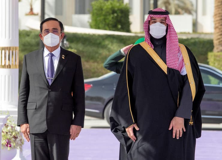 יורש העצר של סעודיה מוחמד בן סלמאן מארח ב ריאד את ראש ממשלת תאילנד 