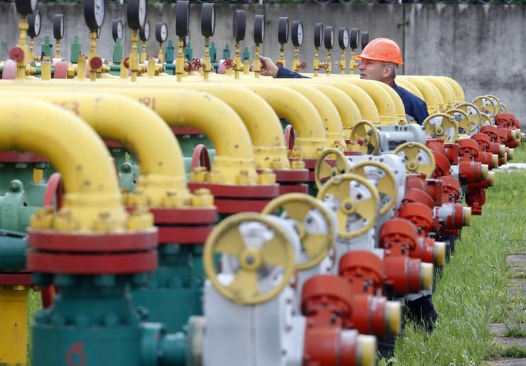 מתקן אחסון גז ליד לבוב אוקראינה ארכיון 2015