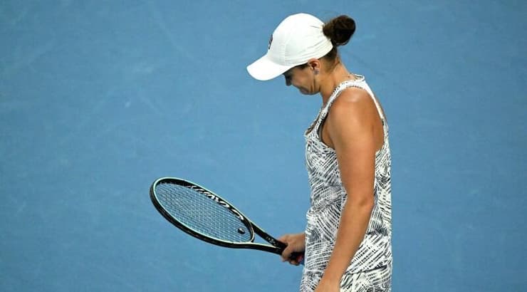 אשלי בארטי מאוכזבת (רויטרס) אשלי בארטי מאוכזבת