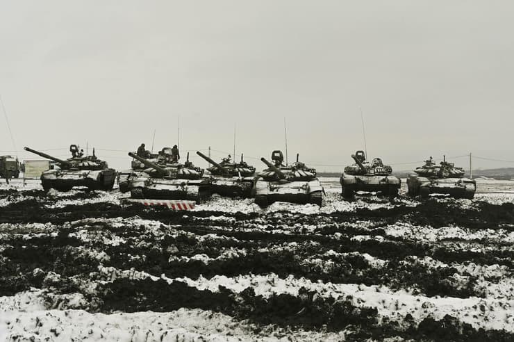 טנקים רוסיים תרגיל צבאי של רוסיה 