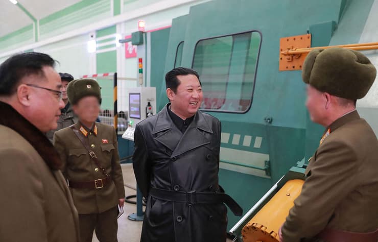 צפון קוריאה תמונות חדשות של קים ג'ונג און 