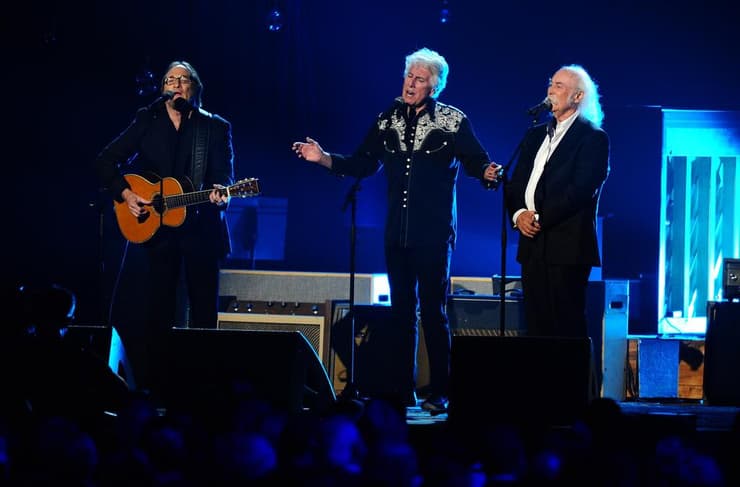 קרוסבי, סטילס ונאש