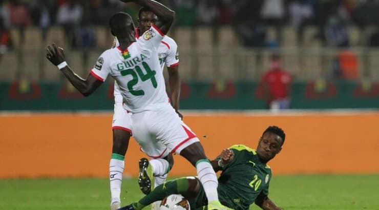 בואנה סאר במאבק (רויטרס) בואנה סאר במאבק