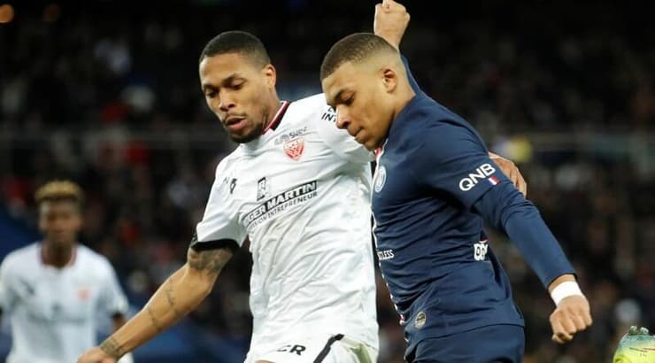 אמבפה ואלפונס (רויטרס) אמבפה ואלפונס