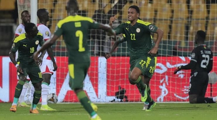 שחקני סנגל חוגגים (רויטרס) שחקני סנגל חוגגים