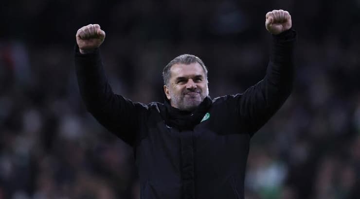 אנג' פוסטקוגלו חוגג