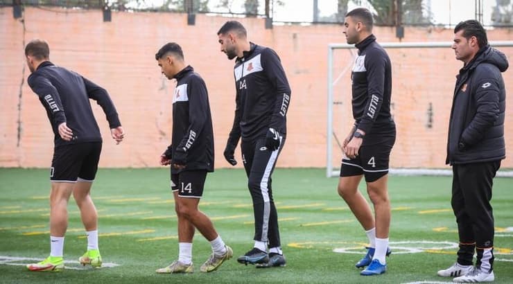 ניסו אביטן ושחקני בני יהודה