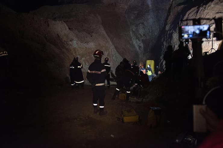 ניסיון חילוץ של ילד ב-5 שנפל לבור במרוקו