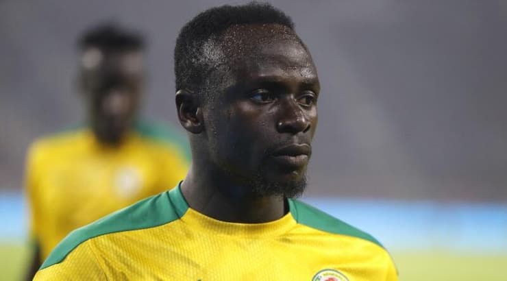 סאדיו מאנה מתחמם (רויטרס) סאדיו מאנה מתחמם