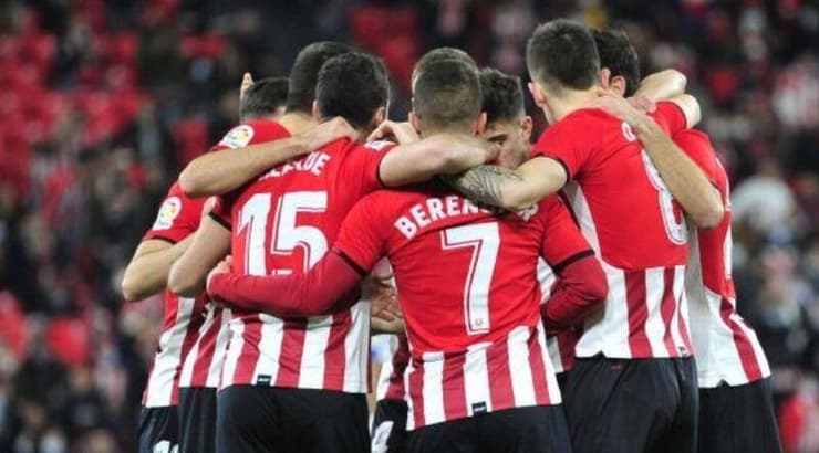 שחקני אתלטיקו בילבאו חוגגים (La Liga) שחקני אתלטיקו בילבאו חוגגים