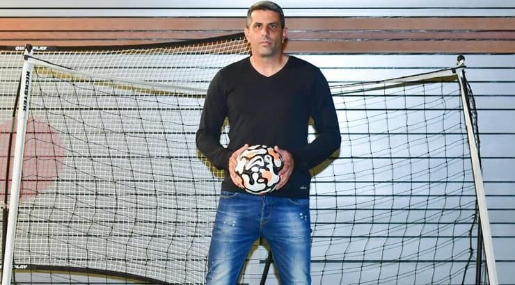 "לא באתי לתקן מבחוץ". מימר (חגי מיכאלי) "לא באתי לתקן מבחוץ". מימר