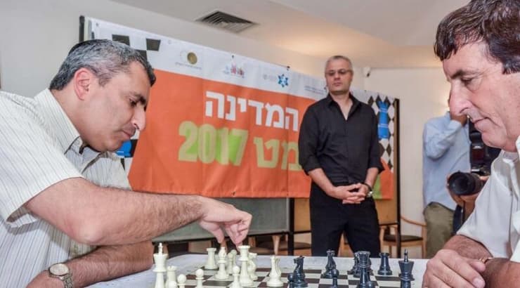 השר זאב אלקין ויו"ר האיגוד הישראלי לשחמט,צביקה ברקאי