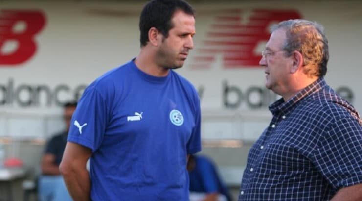 ניצלו. צ'יז'יק ורוני לוי (מערכת ONE) ניצלו. צ'יז'יק ורוני לוי