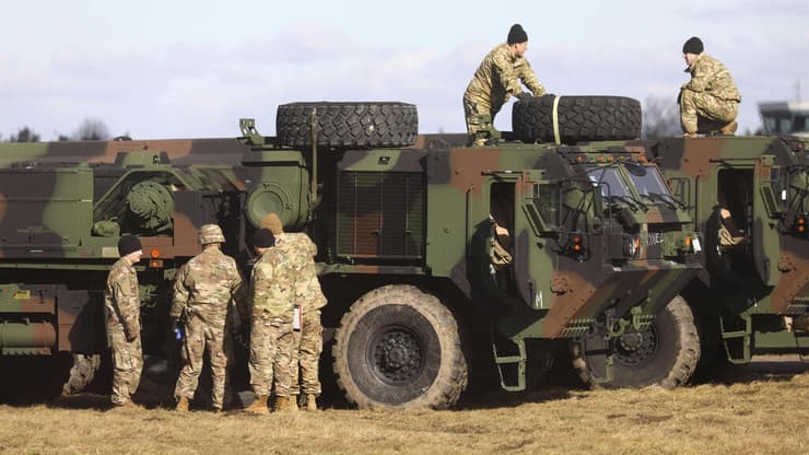 חיילים של צבא ארה"ב ב פולין נשלחו לשם בצל המתיחות עם רוסיה על אוקראינה