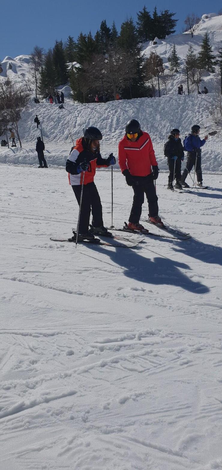 נסענו לחרמון לקבל שיעור סקי