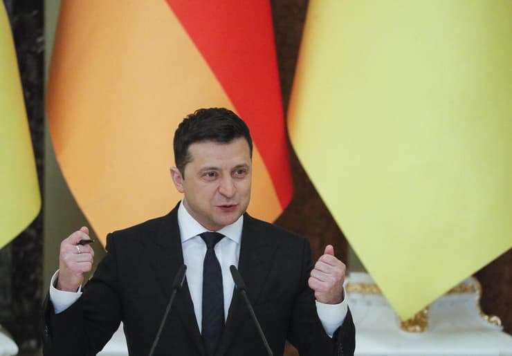 נשיא אוקראינה וולודימיר זלנסקי מסיבת עיתונאים עם קנצלר גרמניה אולף שולץ