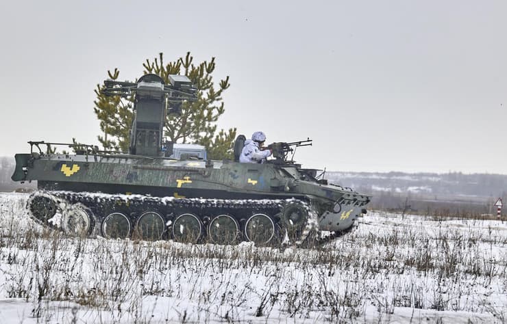 הכוחות האוקראינים נערכים לאפשרות של פלישה רוסית