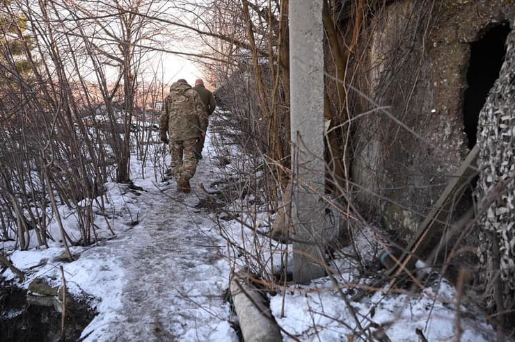 גדוד הסוס הדוהר במזרח אוקראינה 300 מטר מעמדות הרוסים