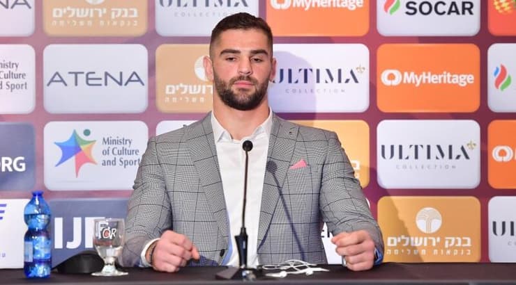 "מלא מוטיבציה". פלצ'יק